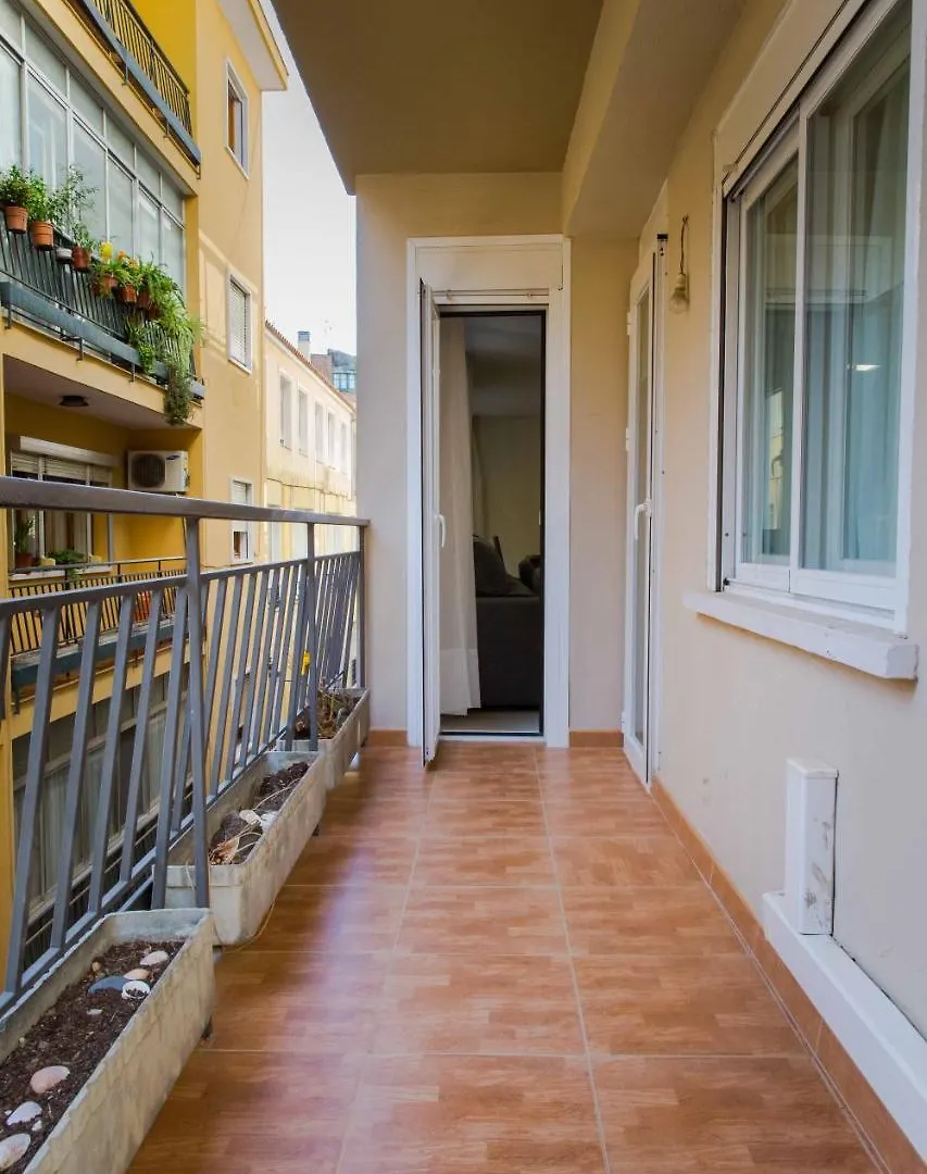 Apartment 3 Dormitorios Con Balcon Junto Calle Larios Malaga