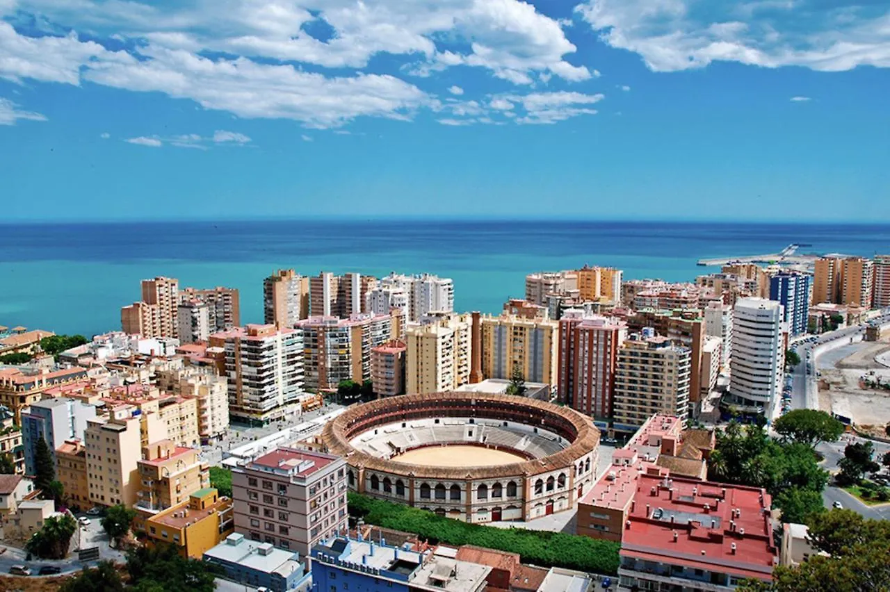 3 Dormitorios Con Balcon Junto Calle Larios Malaga Apartment