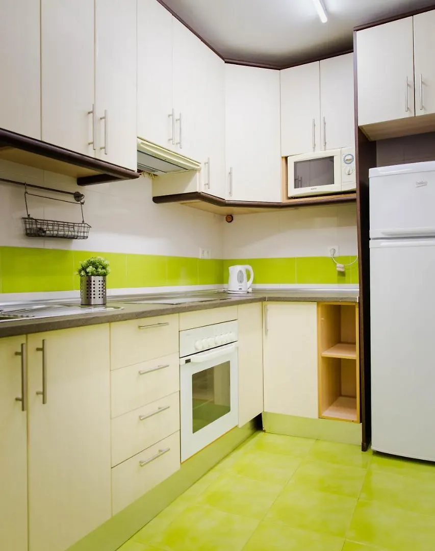 3 Dormitorios Con Balcon Junto Calle Larios Málaga Appartement